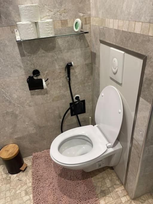 Appartement Convivial Pour Sejourner Ле-Кримлен-Бисетр Экстерьер фото