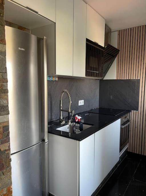 Appartement Convivial Pour Sejourner Ле-Кримлен-Бисетр Экстерьер фото